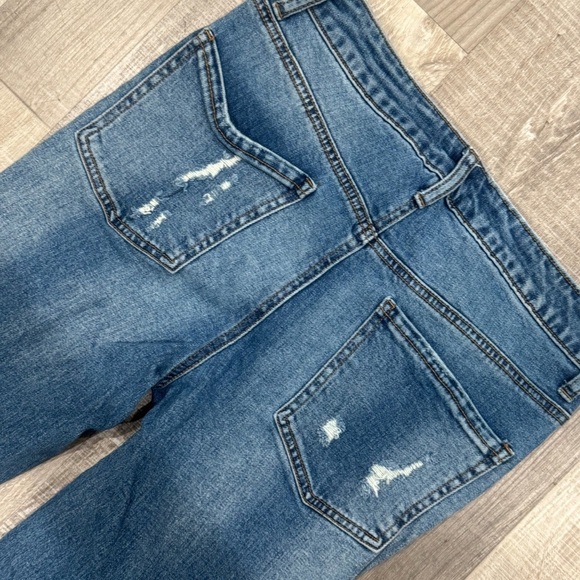 Altard state distressed medium wash high rise raw hem skinny ❤️ - Picture 5 of 7